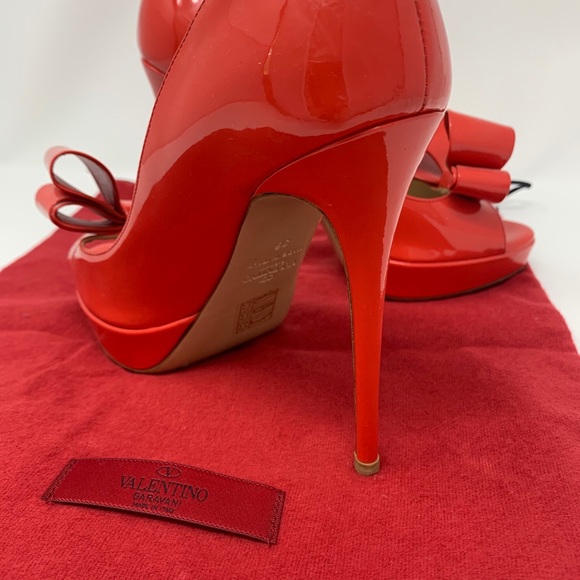 Valentino Coral Heels - Picture 7 of 8